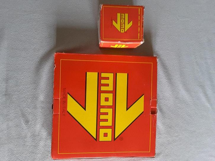 Stuurwiel + naaf Momo NOS. Vw / Seat., Autos : Pièces & Accessoires, Commande, Seat, Volkswagen, Pièces universelles, Neuf, Enlèvement ou Envoi