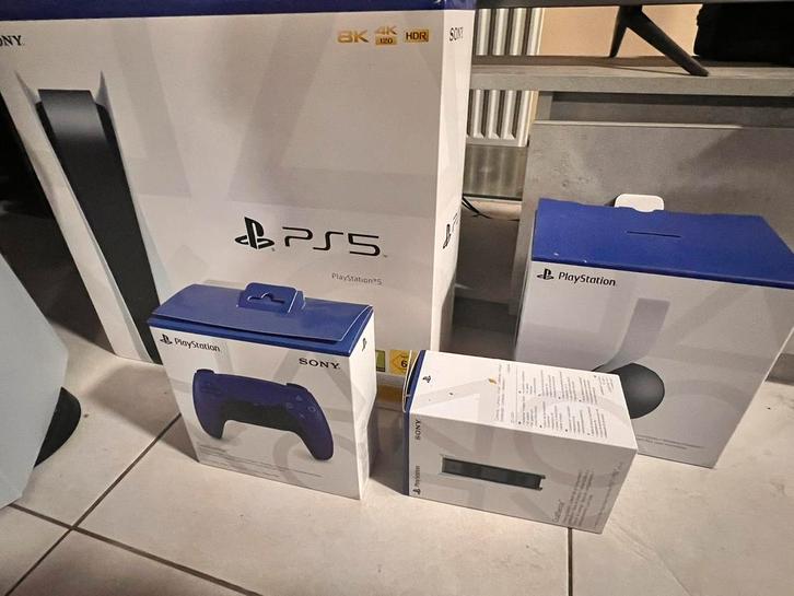 PlayStation 5 Disc Edition + 2 Controllers+Officiële Headset, Games en Spelcomputers, Spelcomputers | Sony PlayStation 5, Zo goed als nieuw