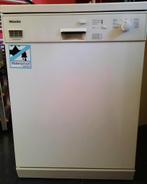 MIELE vaatwasmachine H84,5 x L59,5 x l 60,5, Elektronische apparatuur, Vaatwasmachines, Ophalen, Gebruikt, Voorspoelprogramma