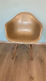 ‘Dark Ochre’ Eames DSW armchair, Ophalen, Stof, Gebruikt, Overige kleuren