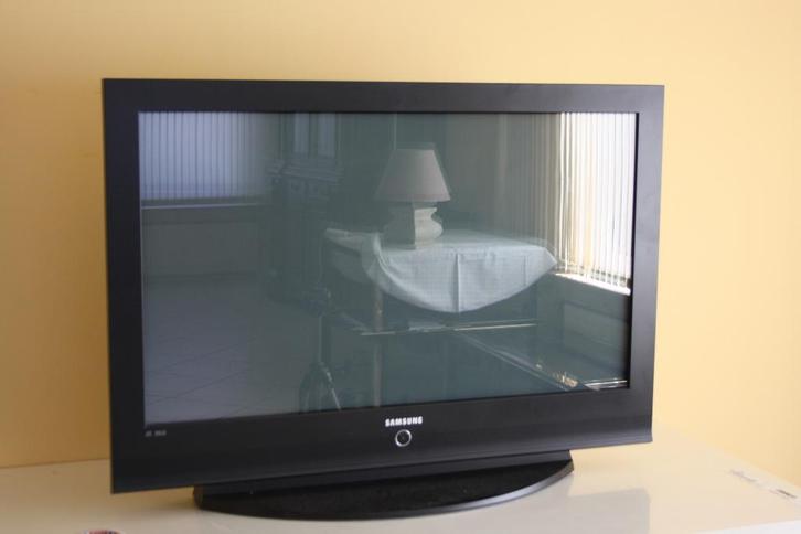 Samsung LCD TV, TV, Hi-fi & Vidéo, Télévisions, Utilisé, LCD, HD Ready (720p), Samsung, Enlèvement