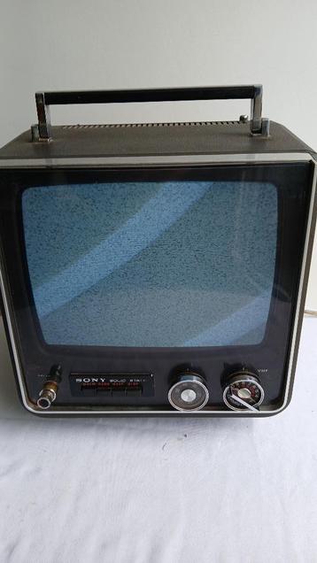 Klassieke NB-tv van Sony beschikbaar voor biedingen