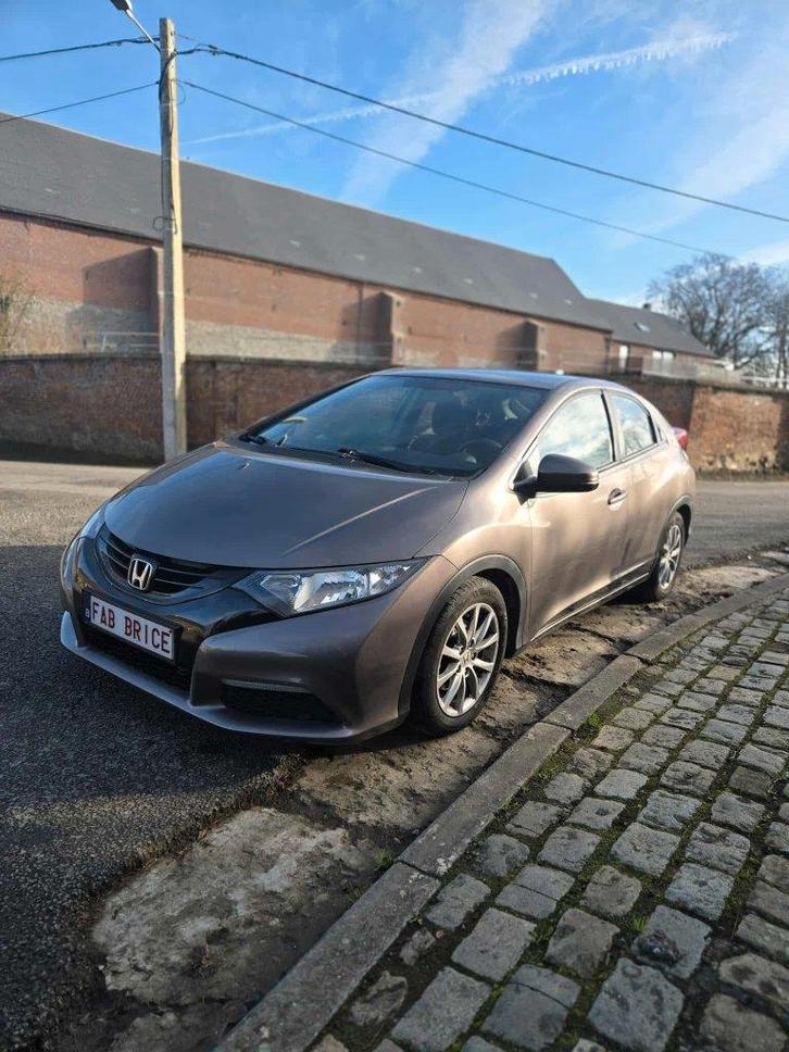 Honda Civic  2014 148000Km prête à immatriculer, Autos, Honda, Entreprise, Civic, ABS, Airbags, Air conditionné, Bluetooth, Ordinateur de bord