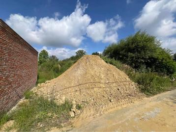 Gratis grond voor aan te vullen wegens bouwwerken beschikbaar voor biedingen