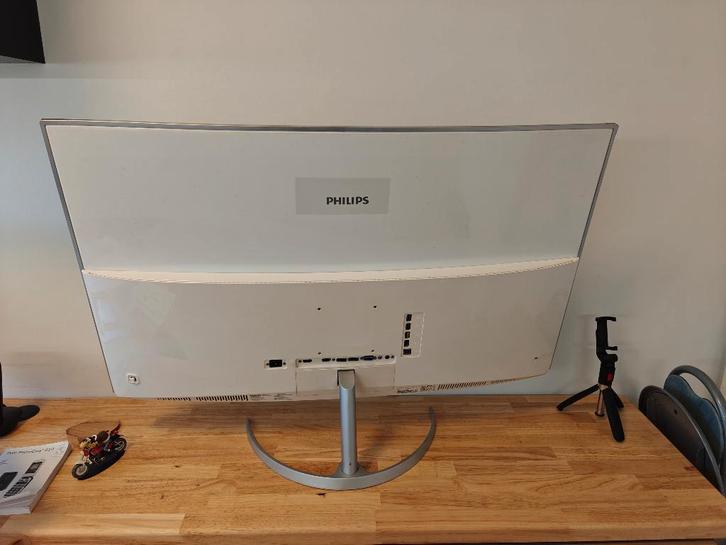 Philips 40 inch    Philips BDM4037UW/00 Zilver, Computers en Software, Overige Computers en Software, Gebruikt, Ophalen