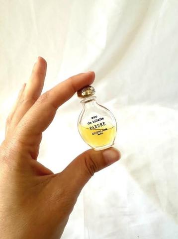 COLLECTIE G2 - MINIATUUR GUERLAIN-PARFUM „PARURE”  beschikbaar voor biedingen