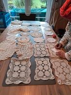 toutes sortes de dentelles faites à la main, Enlèvement, Dentelle