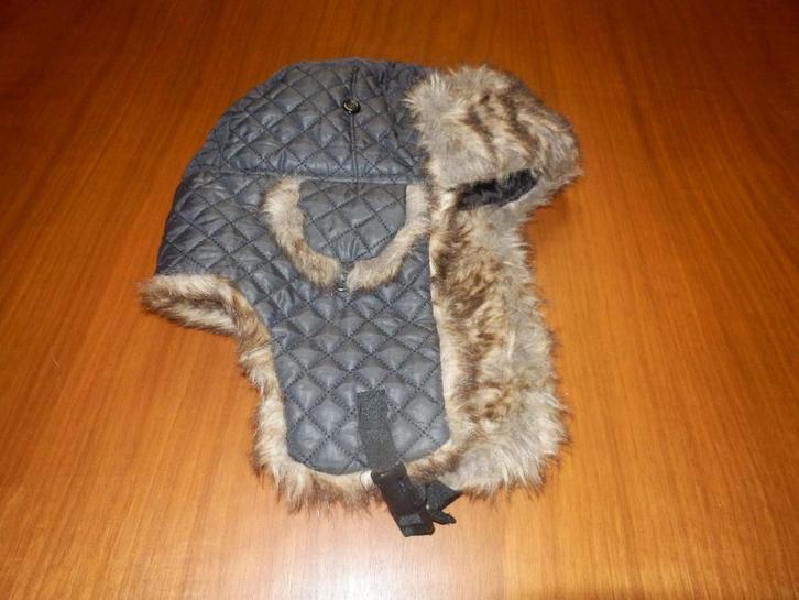 (2) -bonnet femme brun, Kleding | Dames, Mutsen, Sjaals en Handschoenen, Zo goed als nieuw, Muts, Maat 38/40 (M), Ophalen of Verzenden