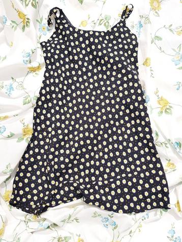 Robe vintage à marguerites🌻🌻 ( Fabrication française) beschikbaar voor biedingen