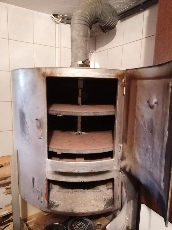 Bakoven op hout, Diversen, Overige Diversen, Gebruikt, Ophalen