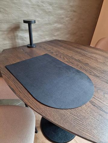 Placemats vegan leer 18st beschikbaar voor biedingen