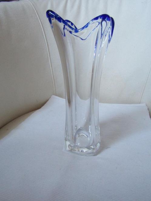 Ancien vase soliflore cristal, Est France, bordure bleu, Antiquités & Art, Antiquités | Vases, Enlèvement ou Envoi