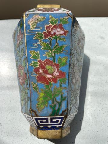Antiek Chinese cloisonné beschikbaar voor biedingen
