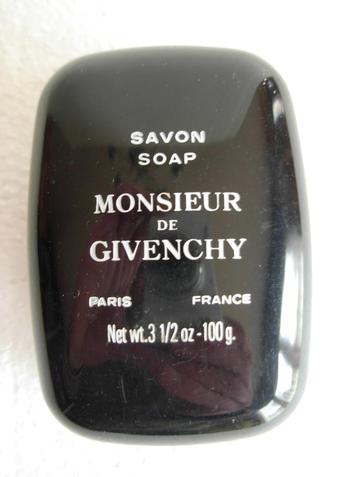 SAVON MONSIEUR DE GIVENCHY 100 g beschikbaar voor biedingen
