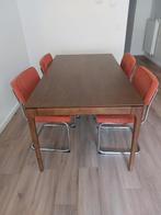 Tafel walnoot Sweeek, Huis en Inrichting, Ophalen, Zo goed als nieuw