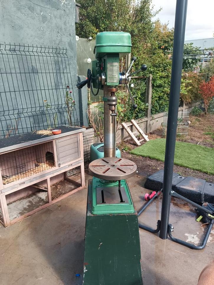 Professionele kolomboormachine 220v 1m hoog met onderkast, Doe-het-zelf en Bouw, Gereedschap | Boormachines, Zo goed als nieuw
