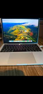 MacBook Pro  late 2018 touch low charge cycle, Computers en Software, Apple Macbooks, 256 GB, 2 tot 3 Ghz, 8 GB, 13 inch