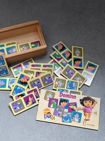 Domino Dora hout beschikbaar voor biedingen