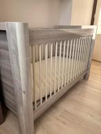Babybedje “Provence” lichtgrijs 90cm x 120cm, Kinderen en Baby's, Ophalen, Zo goed als nieuw