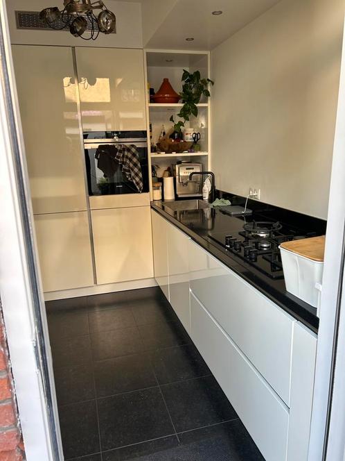 WAANZINNIG MOOIE HOOGGLANS greeploos keuken, Huis en Inrichting, Keuken | Complete keukens, Zo goed als nieuw, Dubbelwandige keuken