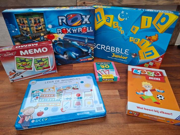 Pakket met spelletjes, Hobby en Vrije tijd, Gezelschapsspellen | Bordspellen, Ophalen