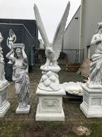 Adelaar beeld, tuinbeeld, zeer groot, dierenbeeld op sokkel,, Tuin en Terras, Tuinbeelden, Ophalen of Verzenden, Beton, Dierenbeeld
