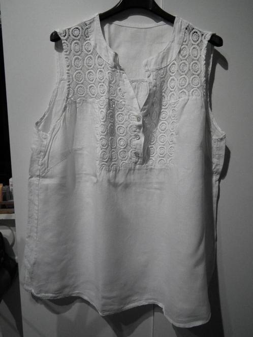 Witte blouse zonder mouwen voor dames. Maat 48 (Paprika), Kleding | Dames, Blouses en Tunieken, Zo goed als nieuw, Maat 46/48 (XL) of groter