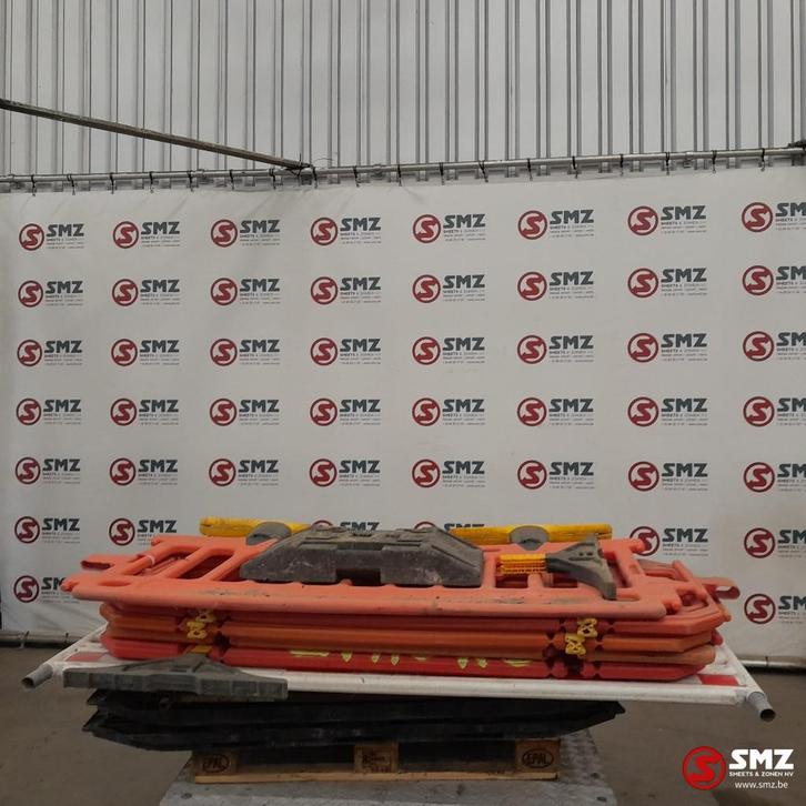 Occ beaucoup de panneaux de signalisation divers, Autos : Pièces & Accessoires, Pièces camion, Autres marques, Autres pièces automobiles