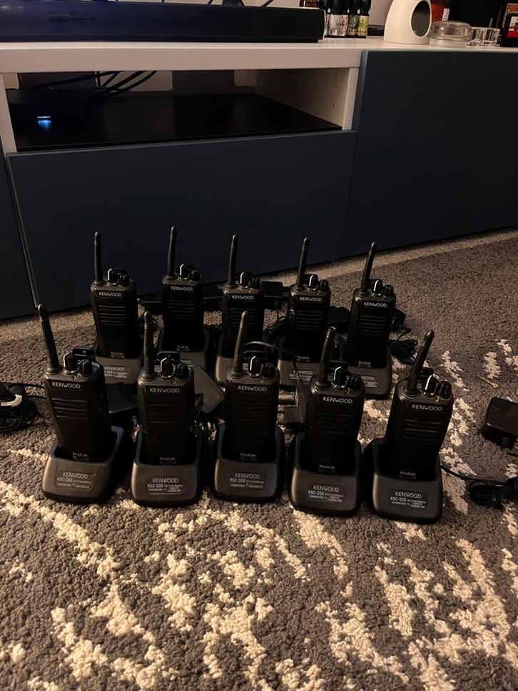 10 stuks Kenwood tk3401D, Telecommunicatie, Portofoons en Walkie-talkies, Gebruikt, Portofoon of Walkie-talkie, 5 tot 15 km, Met broekklem