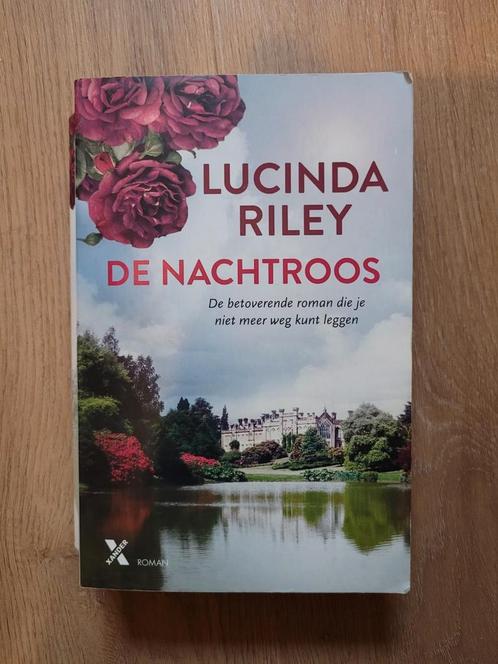 Lucinda Riley - De nachtroos, Boeken, Literatuur, Zo goed als nieuw, Amerika, Ophalen of Verzenden