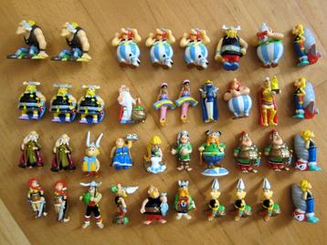 Lot de 38 figurines série Astérix TBE