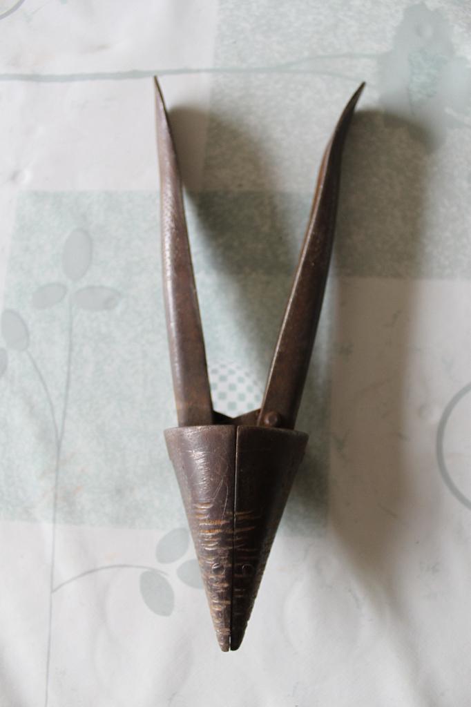 Uitlopende pincet, Antiek en Kunst, Curiosa en Brocante, Ophalen of Verzenden