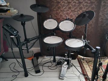 Kit de batterie électronique Roland TD-1 DMK, Musique & Instruments, Batteries & Percussions, Enlèvement ou Envoi, Comme neuf
