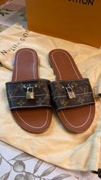 Louis Vuitton slippers ( monogram), Kleding | Dames, Schoenen, Slippers, Ophalen of Verzenden, Zo goed als nieuw