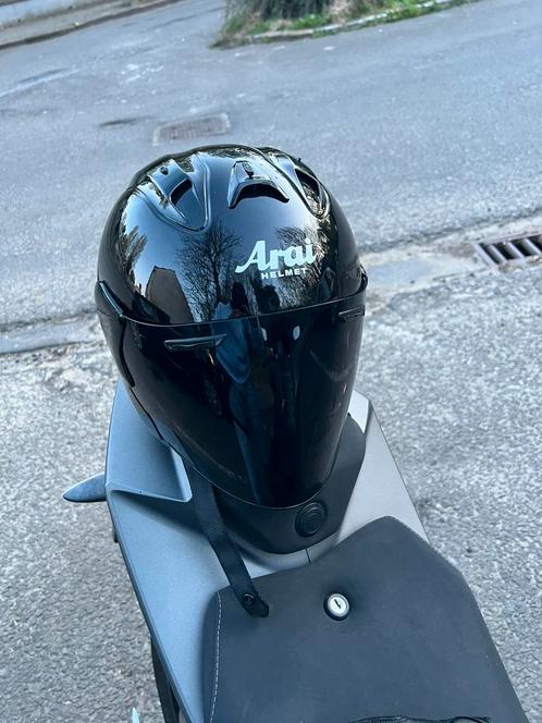 Arai helm maat L met intercom, Fietsen en Brommers, Brommerhelmen, Zo goed als nieuw, Ophalen