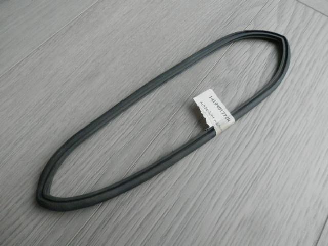 Différents caoutchoucs VW Karmann Ghia et Bus, Autos : Pièces & Accessoires, Petit matériel, Pièces Oldtimer ou Ancêtre, Volkswagen