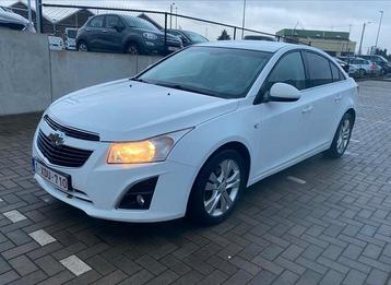 CHEVROLET CRUZE 1.7VCDI/2013/GPS/CUIR/BON ETAT/EURO 5 beschikbaar voor biedingen