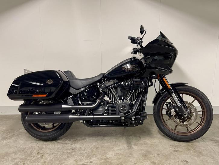 Harley-Davidson SOFTAIL FXLRST LOW RIDER ST, Motos, Motos | Harley-Davidson, Autre, plus de 35 kW