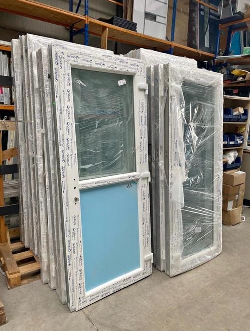 Deuren van PVC-glas en halfglas op voorraad, Doe-het-zelf en Bouw, Glas en Ramen, Nieuw, Overige typen, Dubbelglas, Ophalen of Verzenden