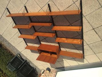 Vintage Teak  Cadovius Royal System 1960s Denmark  disponible aux enchères