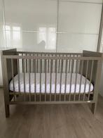 QUAX 60x120 babybedje + matras, Kinderen en Baby's, Ophalen, Gebruikt, Ledikant
