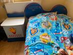 Disney kinderkamer bed en nachtkastje, Ophalen, 85 tot 100 cm, Zo goed als nieuw, Lattenbodem