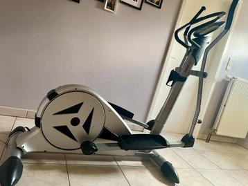 Crosstrainer in perfecte staat. beschikbaar voor biedingen