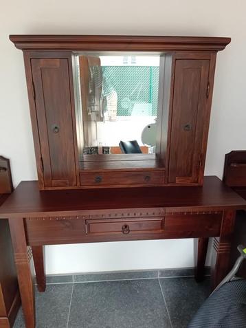 Kaptafel Koloniale stijl beschikbaar voor biedingen