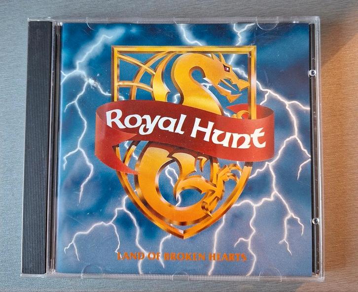 Cd. Royal Hunt. Land of broken Hearts.  ( Metal, Denmark)., Cd's en Dvd's, Cd's | Hardrock en Metal, Ophalen of Verzenden