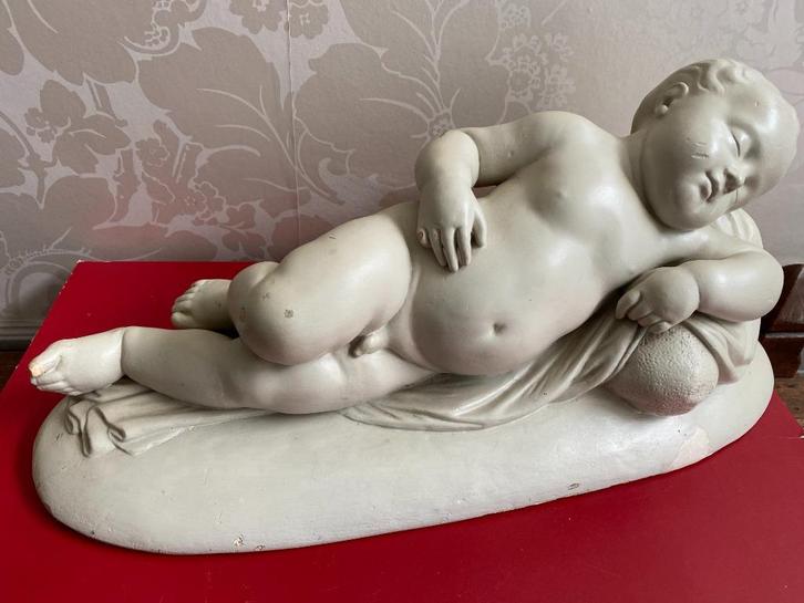 Antiek beeld van een "Slapend kindje", Antiek en Kunst, Kunst | Beelden en Houtsnijwerken, Verzenden