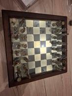 Superbe jeux échecs chevalier, Hobby & Loisirs créatifs, Jeux de société | Jeux de plateau, Enlèvement ou Envoi