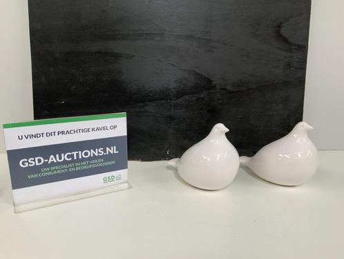 Set van 2 Witte Porseleinen Vogeltjes, Antiek en Kunst, Kunst | Beelden en Houtsnijwerken, Ophalen of Verzenden