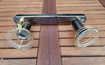 Plafondlamp beschikbaar voor biedingen