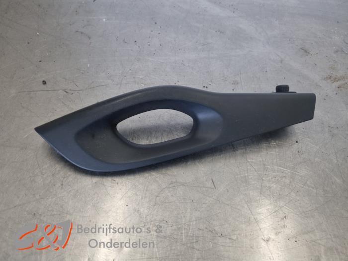 Poignée portière 2portes gauche d'un Renault Trafic, Autos : Pièces & Accessoires, Carrosserie & Tôlerie, Renault, Utilisé, 3 mois de garantie